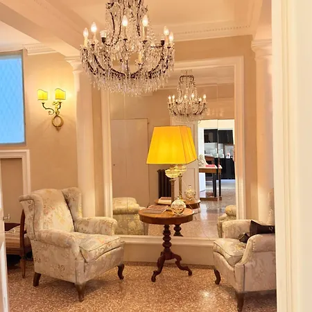 Castiglione 27 Luxury Suite-3